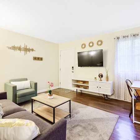 Dapper Digs - King Bed - Long Term Stays - Duke Durham Eksteriør billede