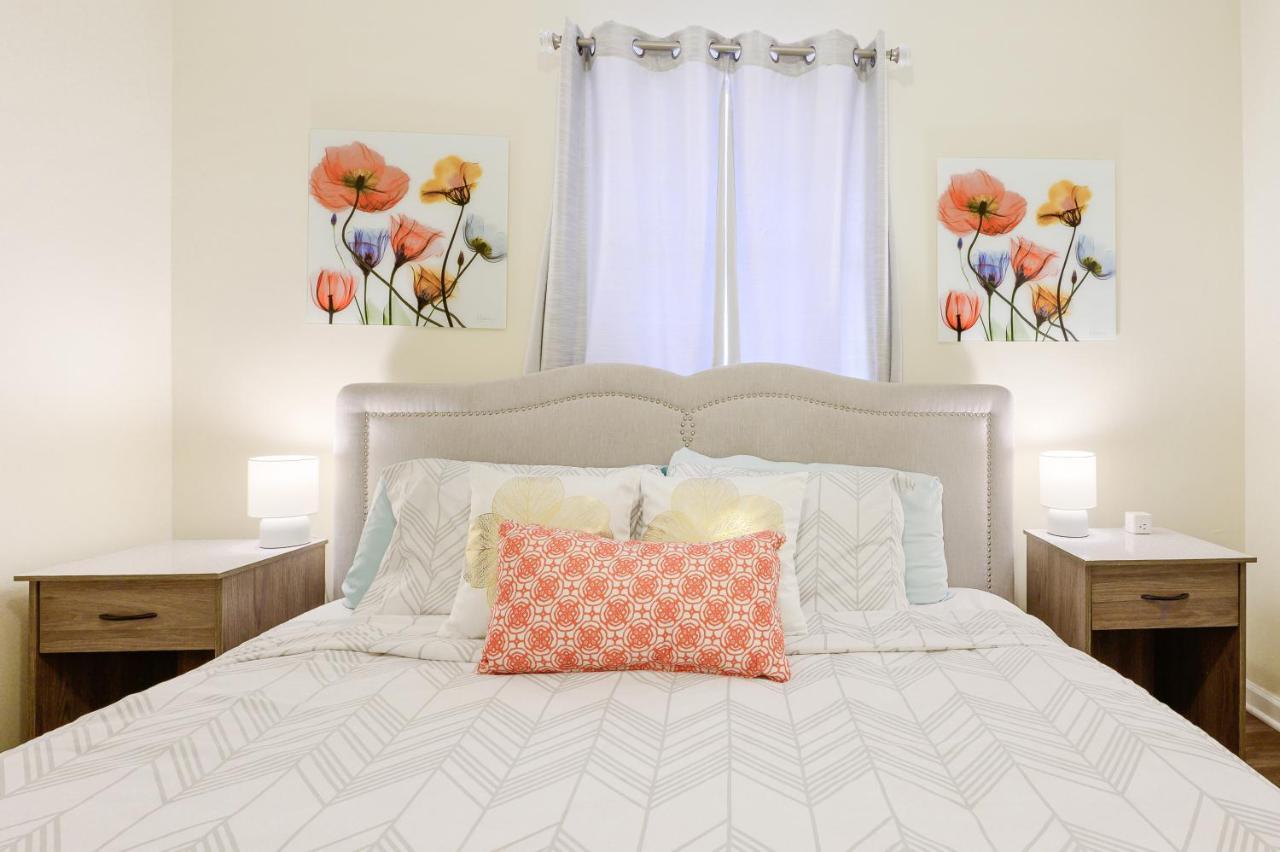 Dapper Digs - King Bed - Long Term Stays - Duke Durham Eksteriør billede