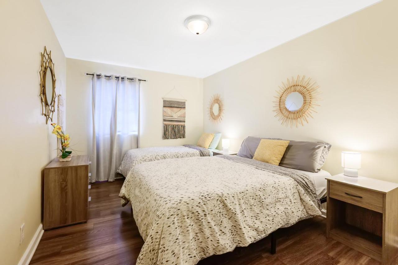 Dapper Digs - King Bed - Long Term Stays - Duke Durham Eksteriør billede